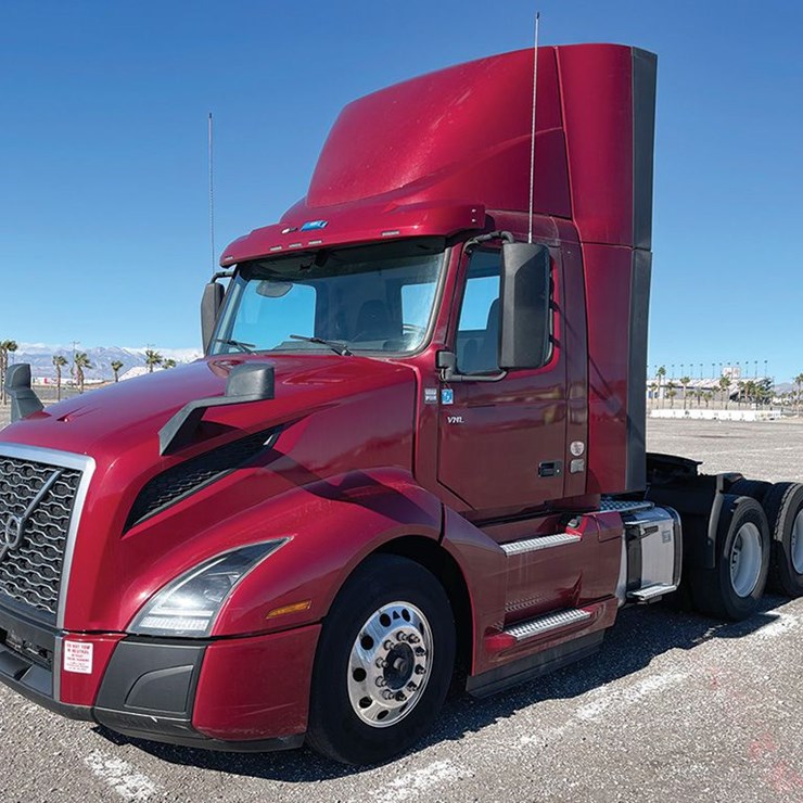2024 VOLVO VNL 300