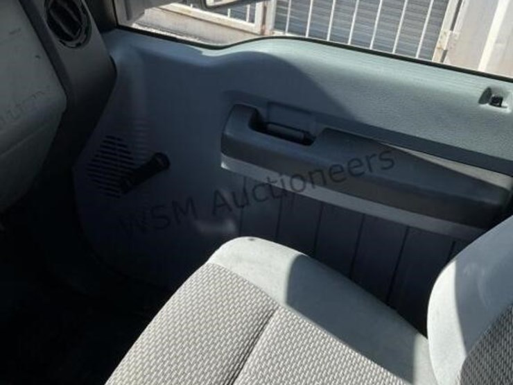 2012-ford-f450-image-26