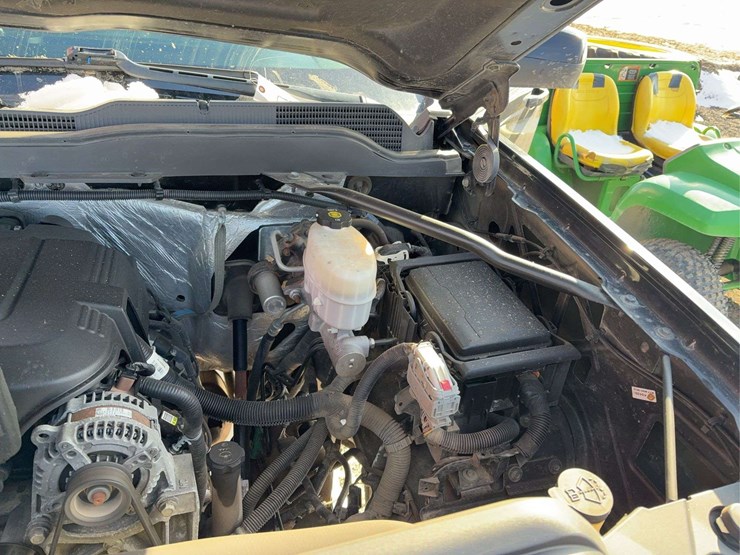 2018-chevrolet-silverado-2500-image-13