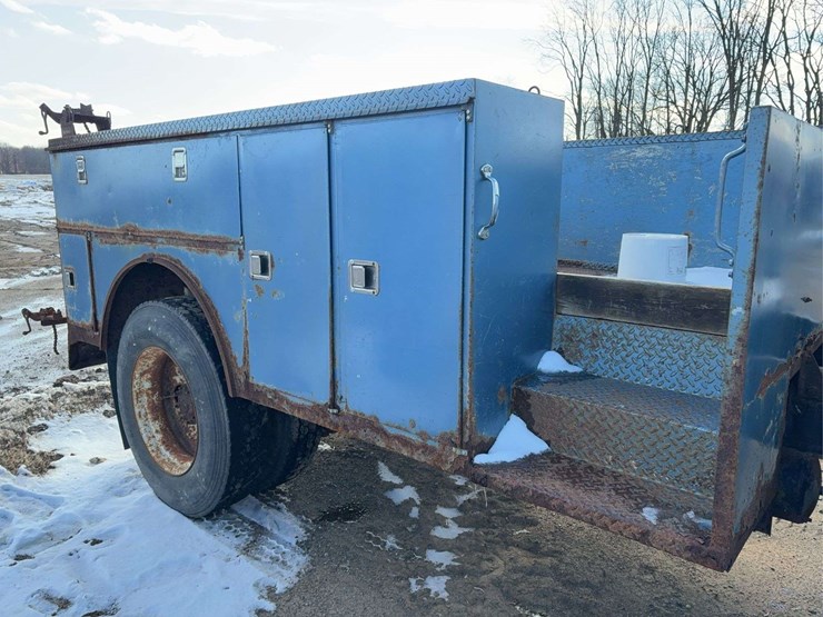 1990-peterbilt-377-image-7