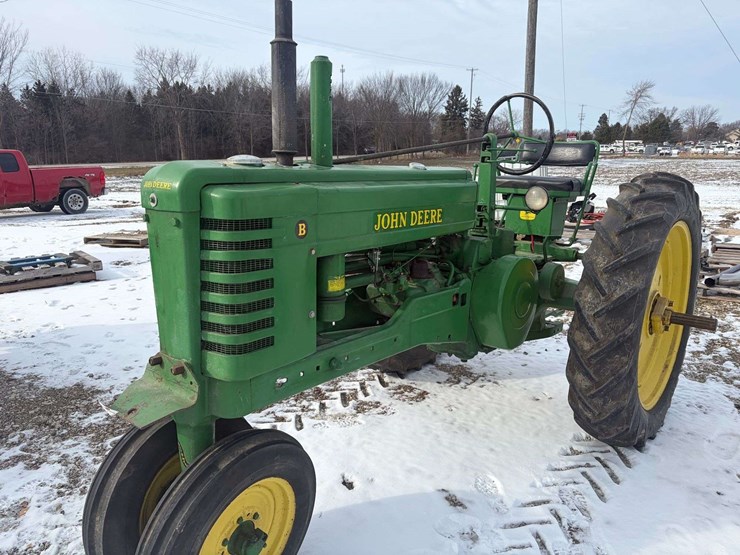 john-deere-b-image-2