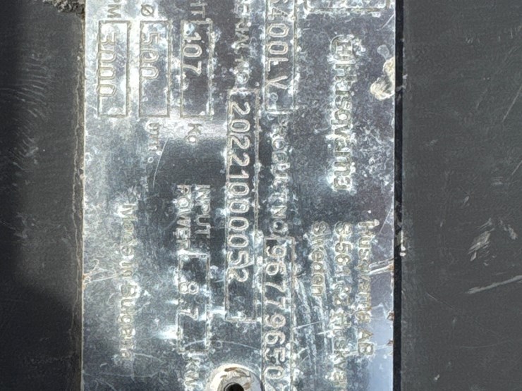 #2806-•-husqvarna-fb400lv-concrete-saw-image-4