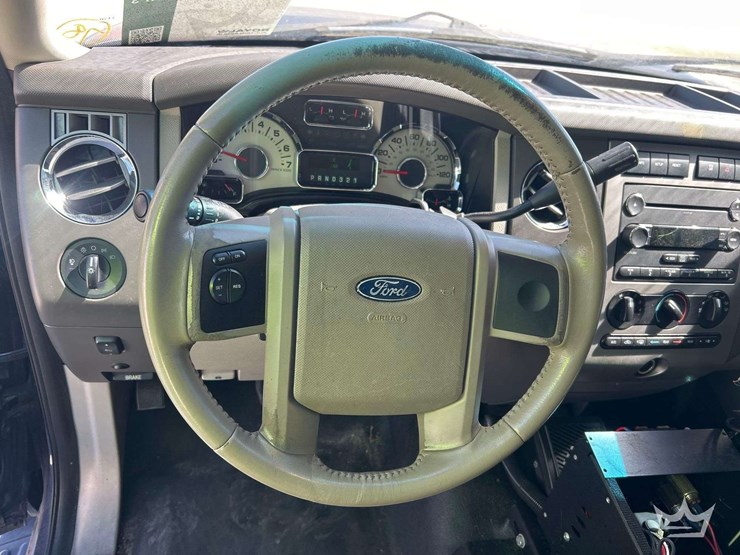 2012-ford-expedition-image-10