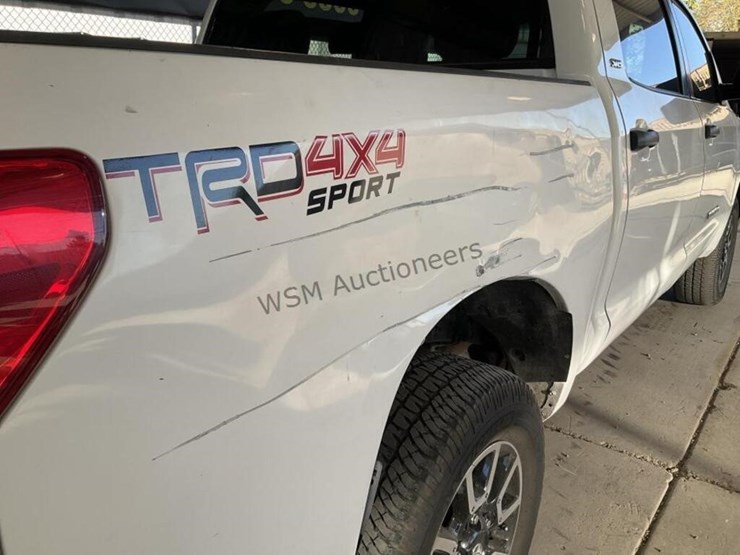 2011-toyota-tundra-image-9