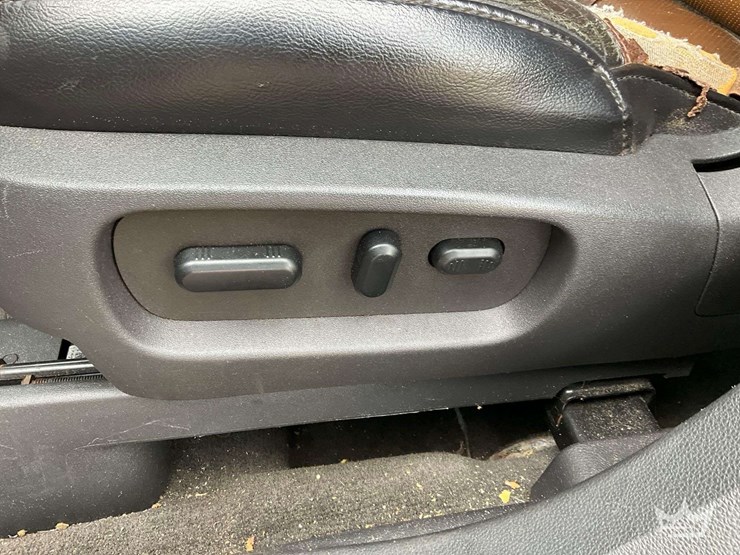 2011-ford-explorer-image-12