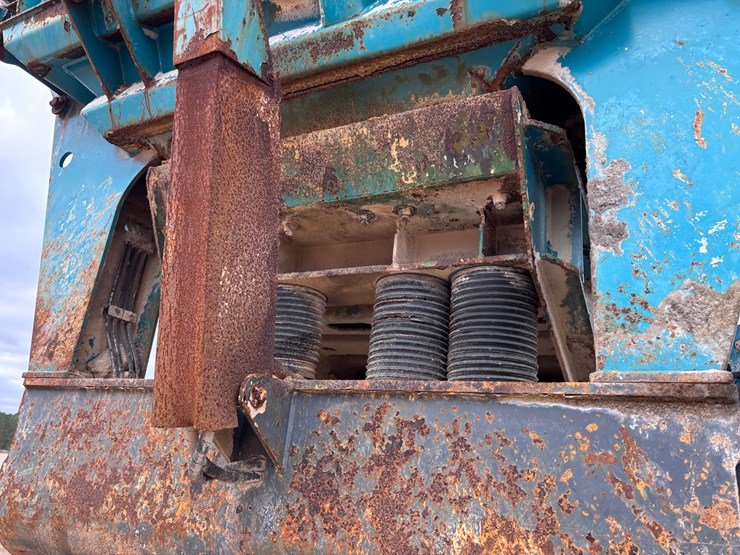 2016-powerscreen-trakpactor-320sr-image-53