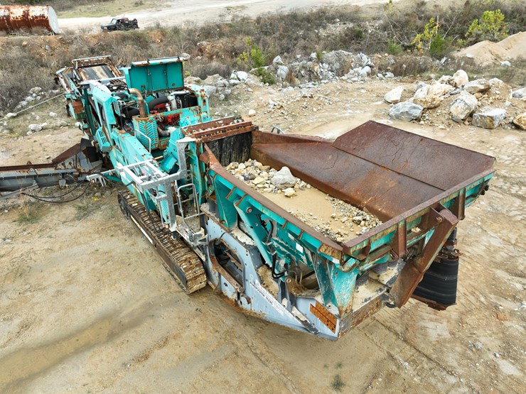 2016-powerscreen-trakpactor-320sr-image-2