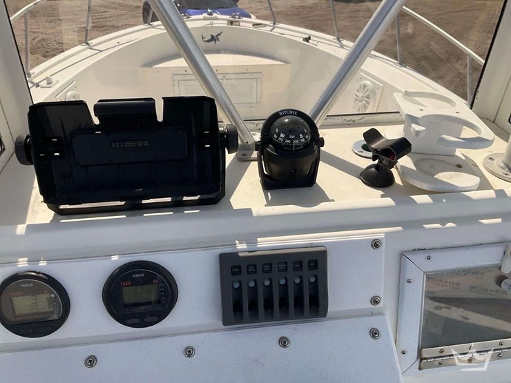 1985-23ft-mako-center-console-boat-with-2011-28ft-hmde-trailer-image-27