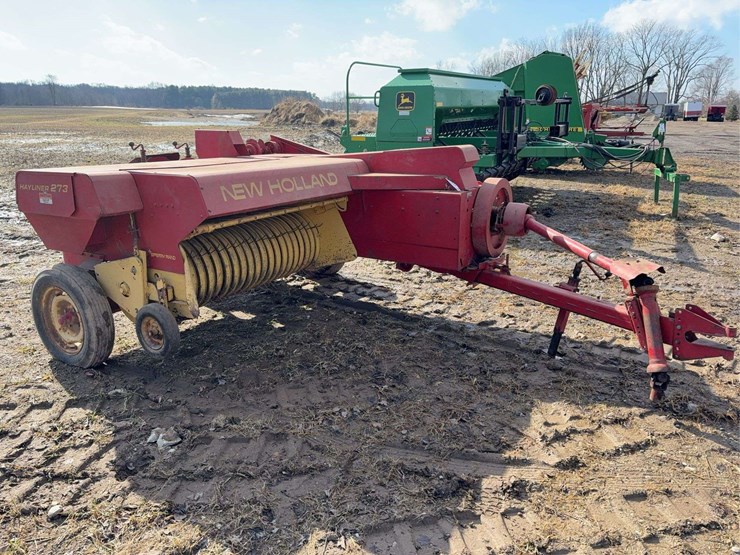 new-holland-273-image-1