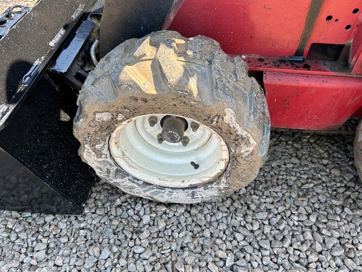 toro-dingo-220-image-16