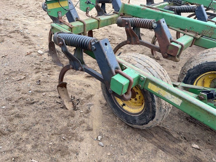 john-deere-714-image-5