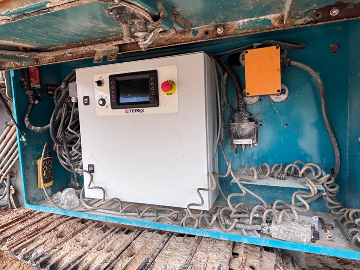 2016-powerscreen-trakpactor-320sr-image-62