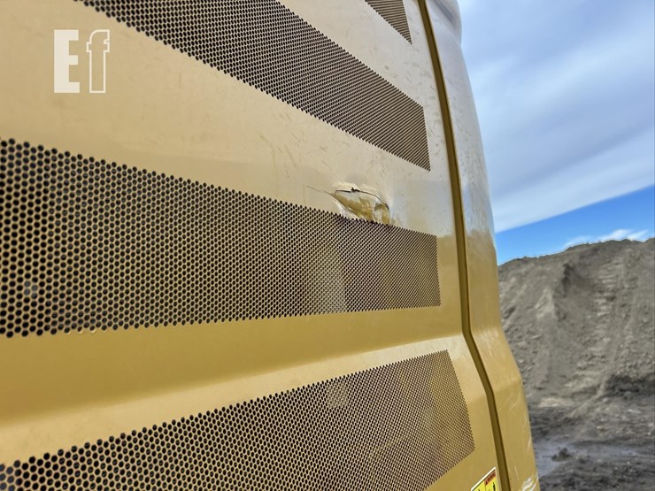 2023-caterpillar-336-image-15