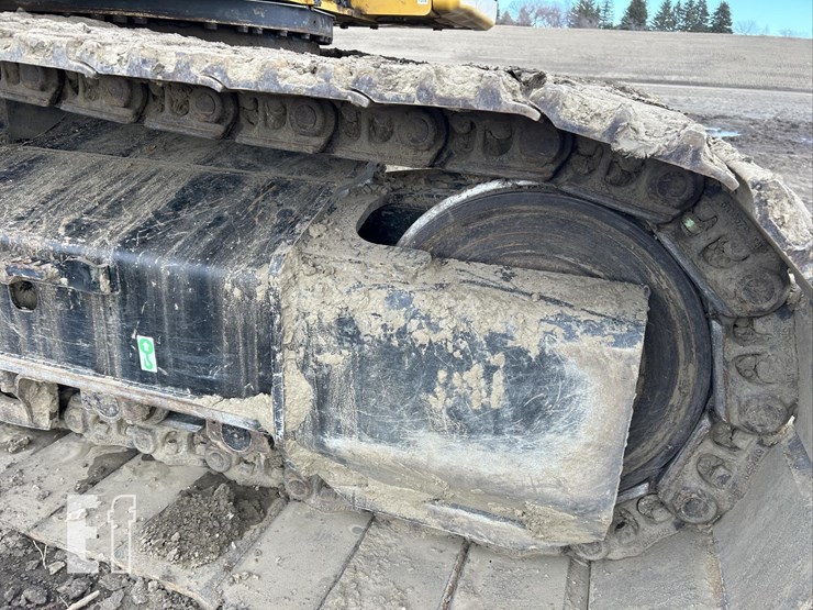 2023-caterpillar-336-image-41