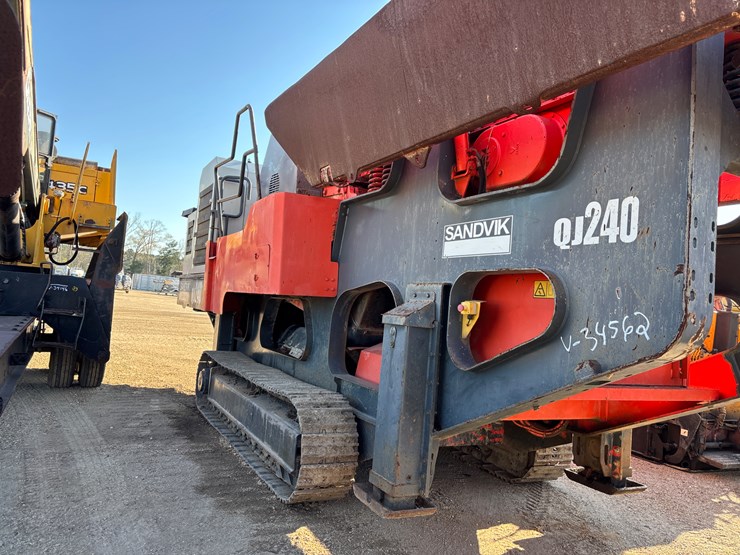 2004-sandvik-qj240-image-4