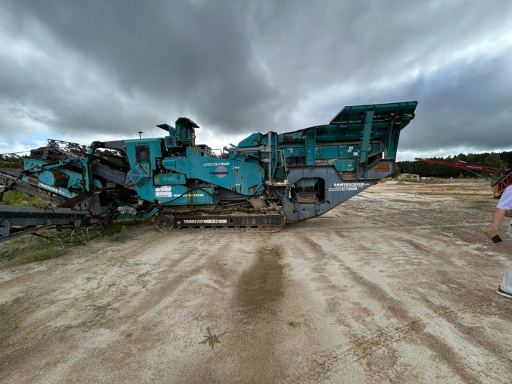 2016-powerscreen-trakpactor-320sr-image-10