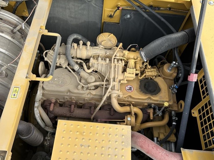 2023-caterpillar-336-image-96