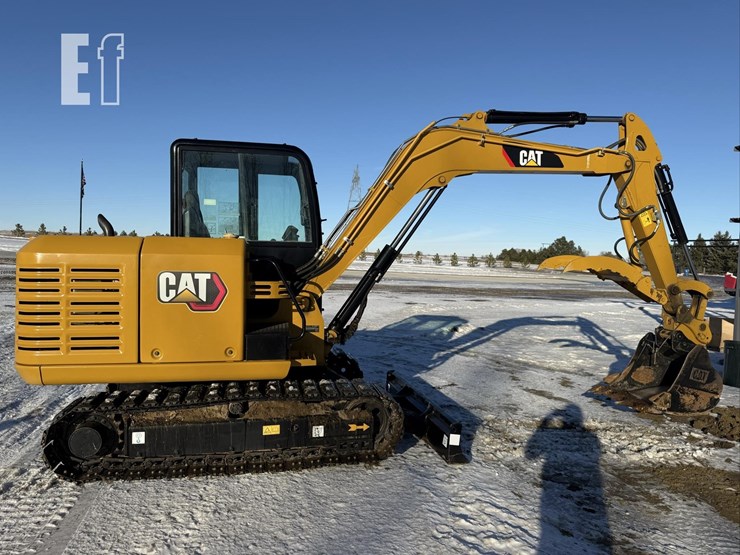 2017-caterpillar-305.5e2-image-3