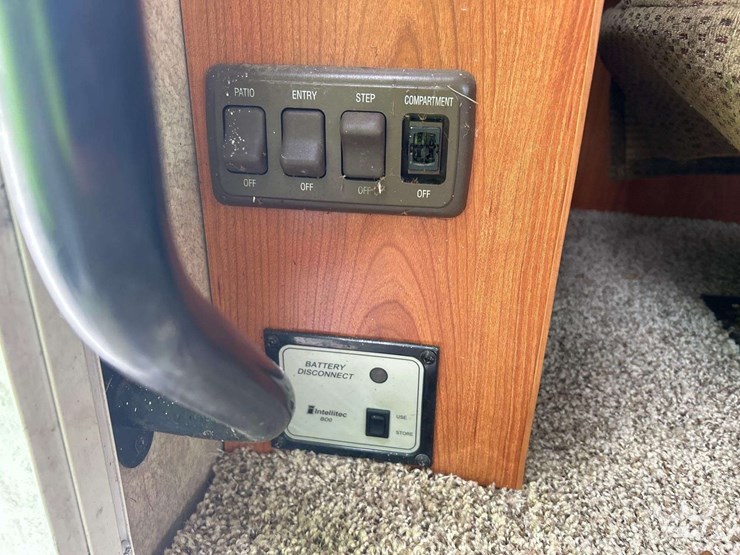 2006-ford-f53-landau-3645ds-36ft.-class-a-motorhome-image-29