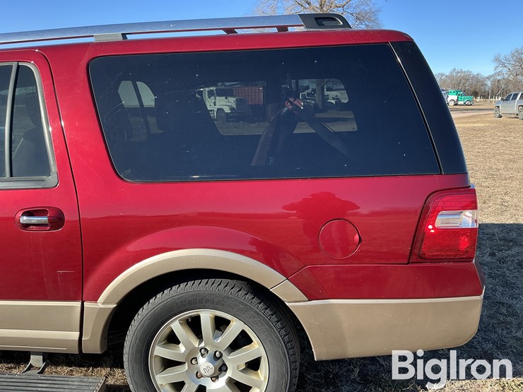 2014-ford-expedition-el-xlt-image-18