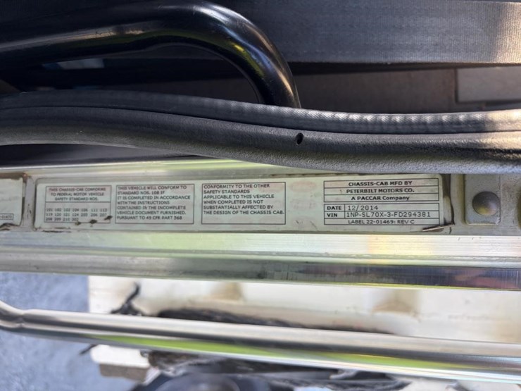 2015-peterbilt-365-image-20