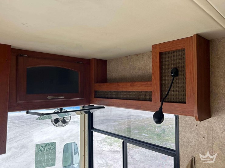 2006-ford-f53-landau-3645ds-36ft.-class-a-motorhome-image-17