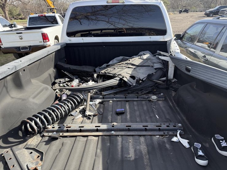 2010-ford-f350-image-9