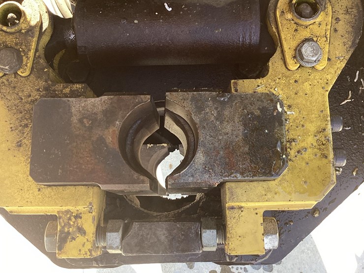 2014-atlas-copco-flexiroc-t45-image-16