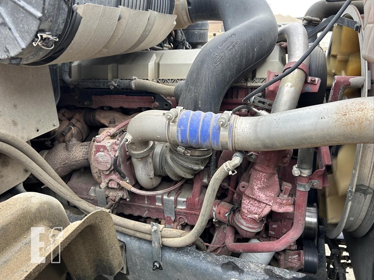 2017-mack-granite-gu713-image-48