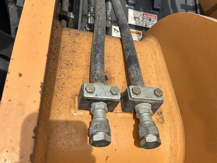 2019-case-721g-image-25