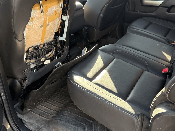 2015-chevrolet-silverado-image-10