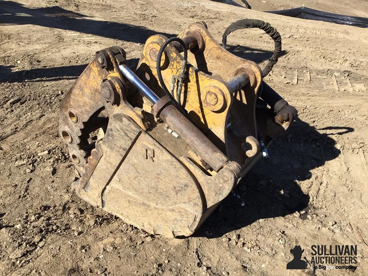 caterpillar-320e-image-7