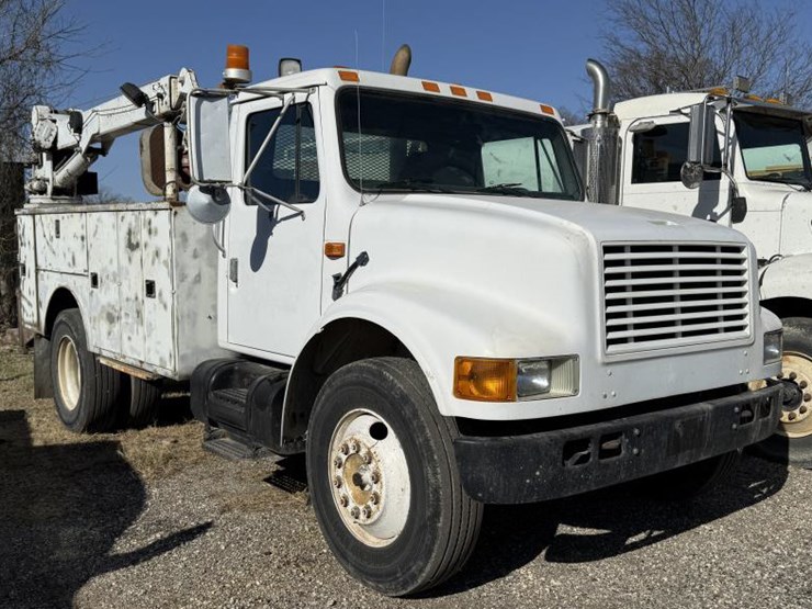 1992-international-4700-image-2