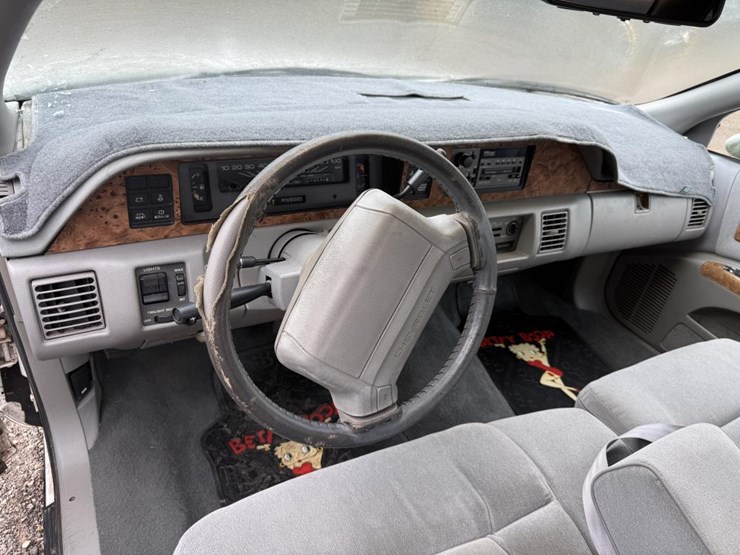 #49-•-1993-chevrolet-caprice-classic-image-12