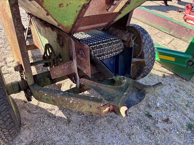 john-deere-301-image-5