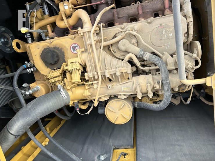 2023-caterpillar-336-image-57