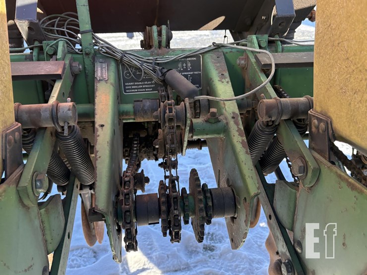 john-deere-7000-image-8