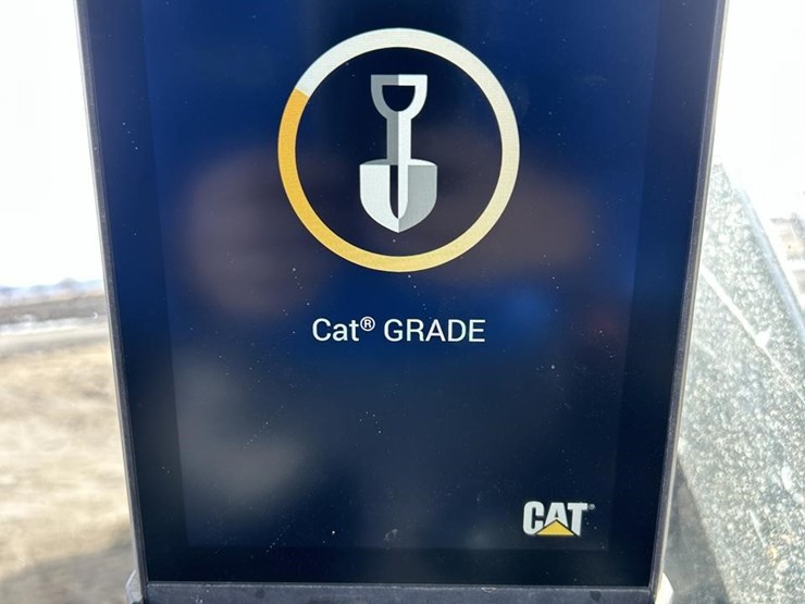 2023-caterpillar-336-image-107