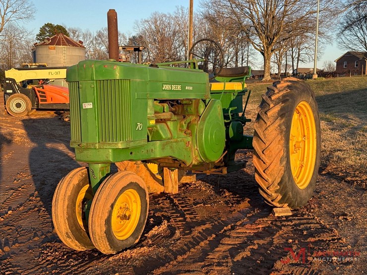 john-deere-70-image-6