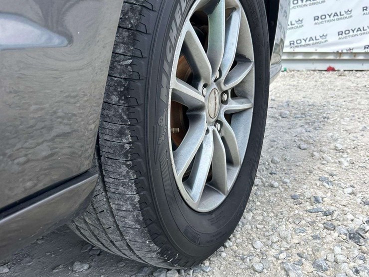 2016-dodge-grand-caravan-image-23