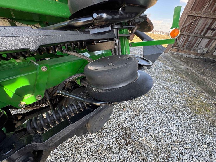 john-deere-1690-image-23