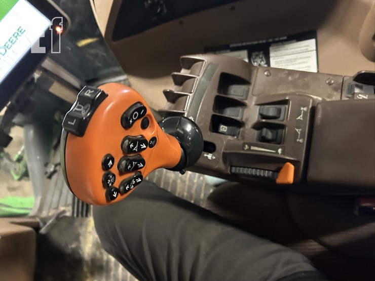 2013-john-deere-4940-image-28