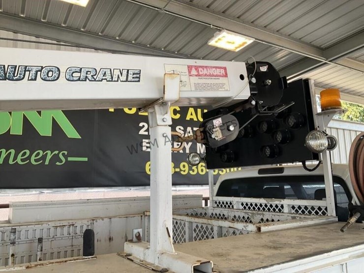 2013-ford-f550-image-10