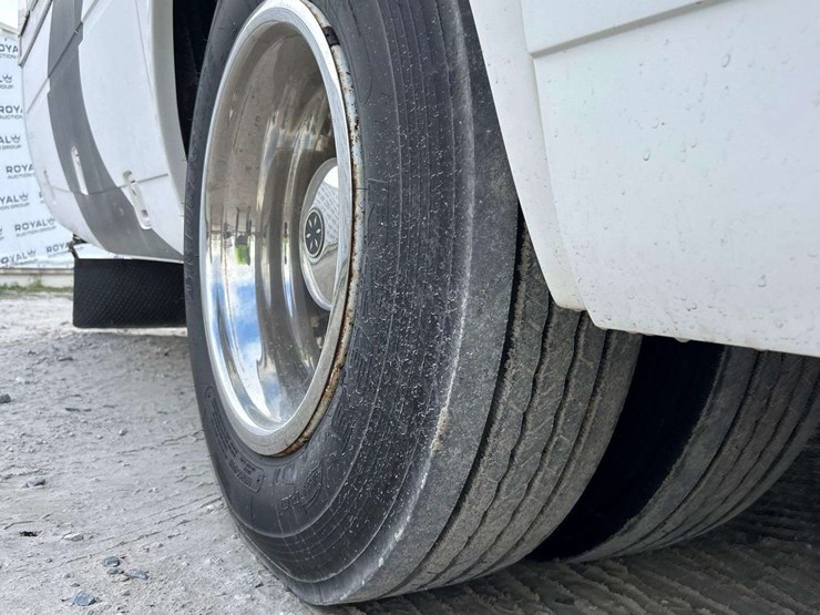 2005-freightliner-tropi-cal-t396-39ft.-class-a-motorhome-image-64