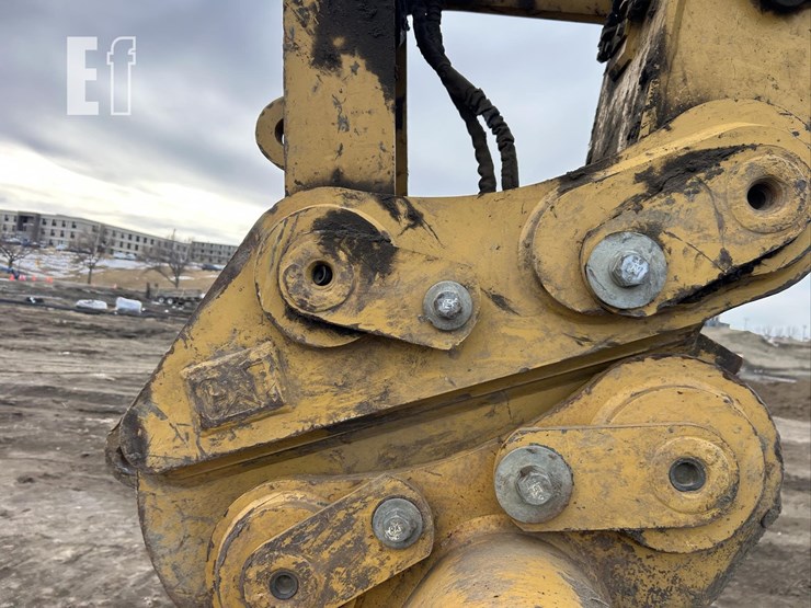 2023-caterpillar-336-image-28