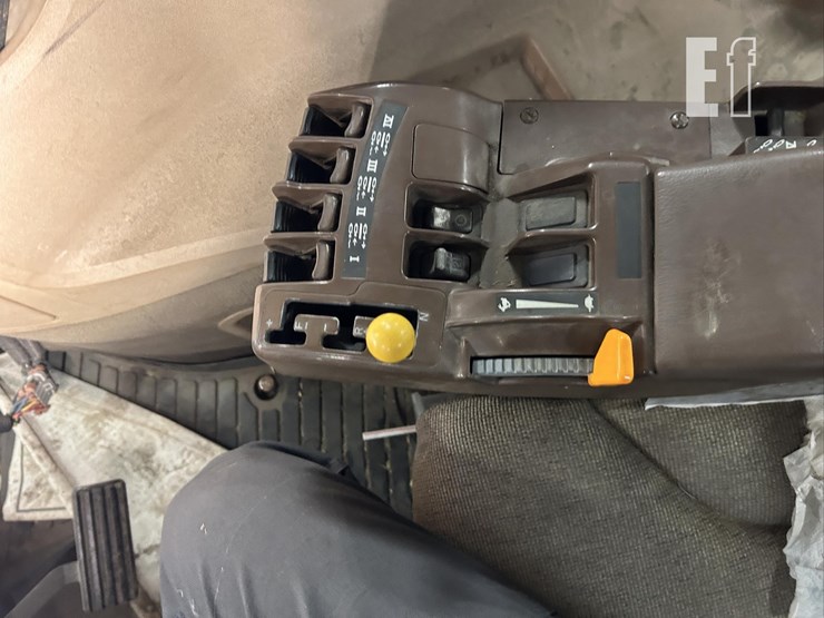 2005-john-deere-9620-image-29