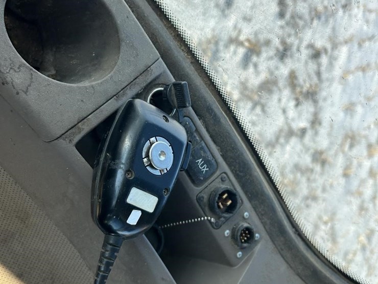 2013-john-deere-9360r-image-58