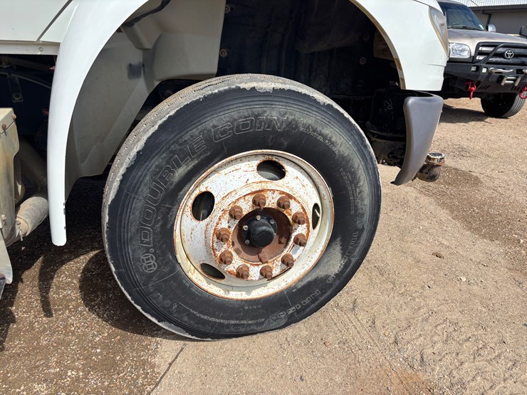 2015-international-durastar-4300-image-12