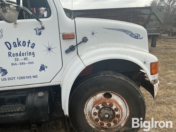 1993-international-4900-image-11