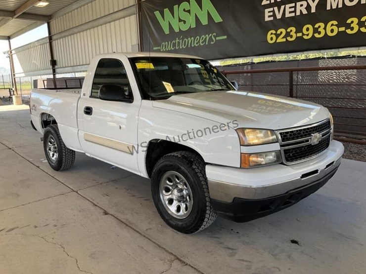 2006-chevrolet-silverado-1500-image-2